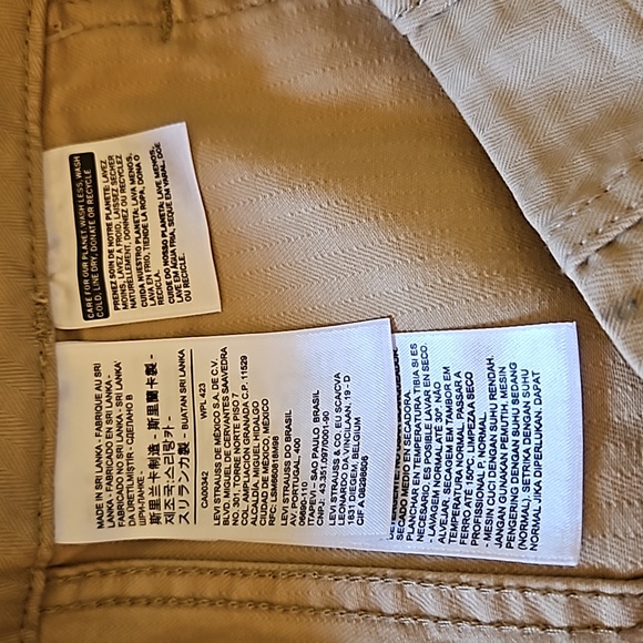 Levi's size 8| W29 L27 khaki - Picture 8 of 10